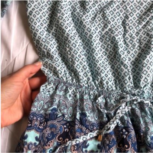 💠 Blue Patterned Romper 💠 - Picture 8 of 15